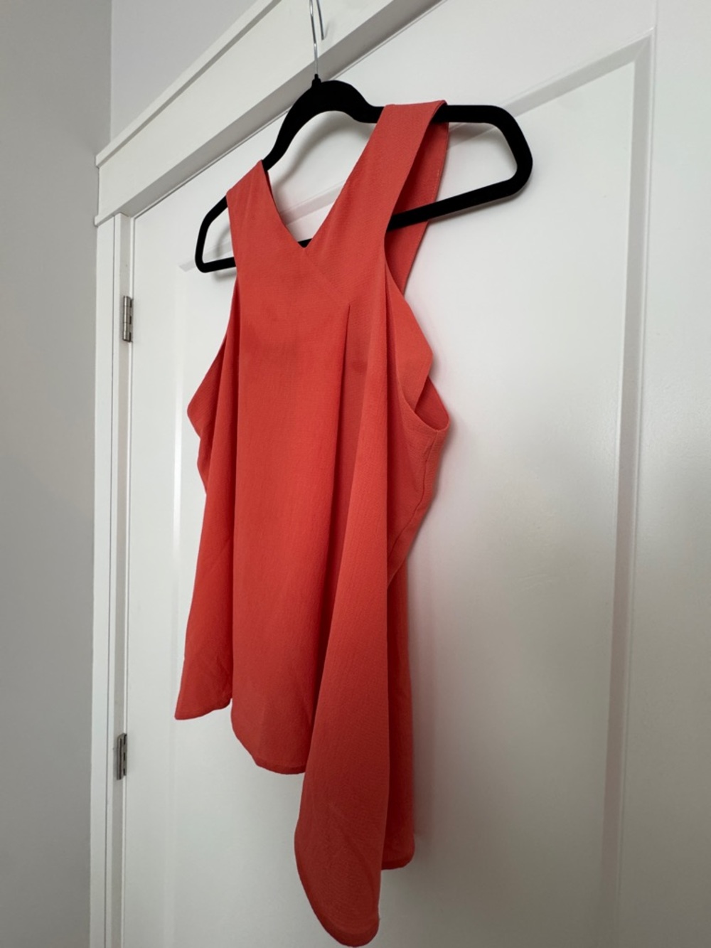 Sleeveless V-Neck Tank Top in Coral